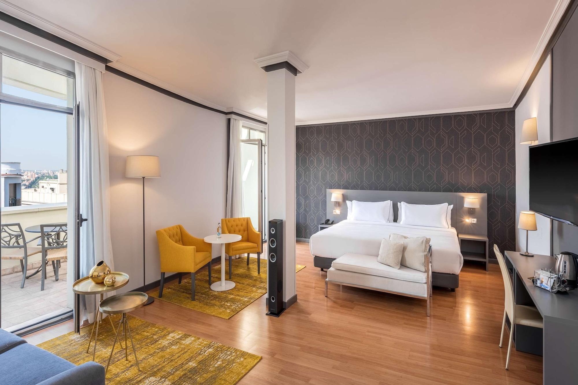 Hotel Madrid Plaza De Espana, Affiliated By Melia Экстерьер фото