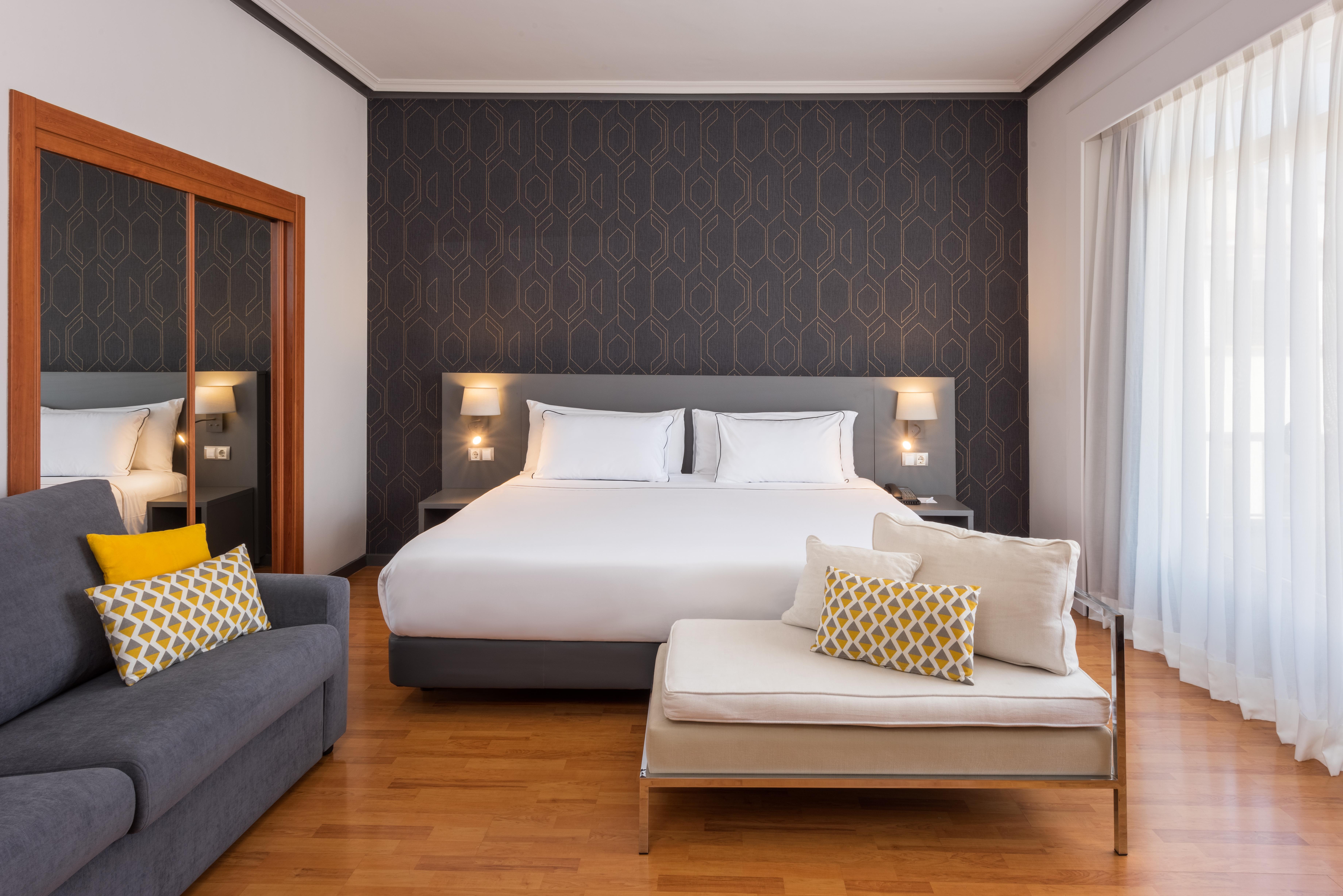 Hotel Madrid Plaza De Espana, Affiliated By Melia Экстерьер фото