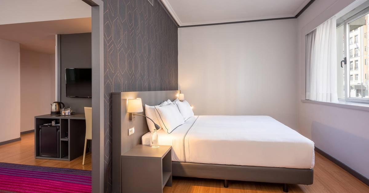 Hotel Madrid Plaza De Espana, Affiliated By Melia Экстерьер фото