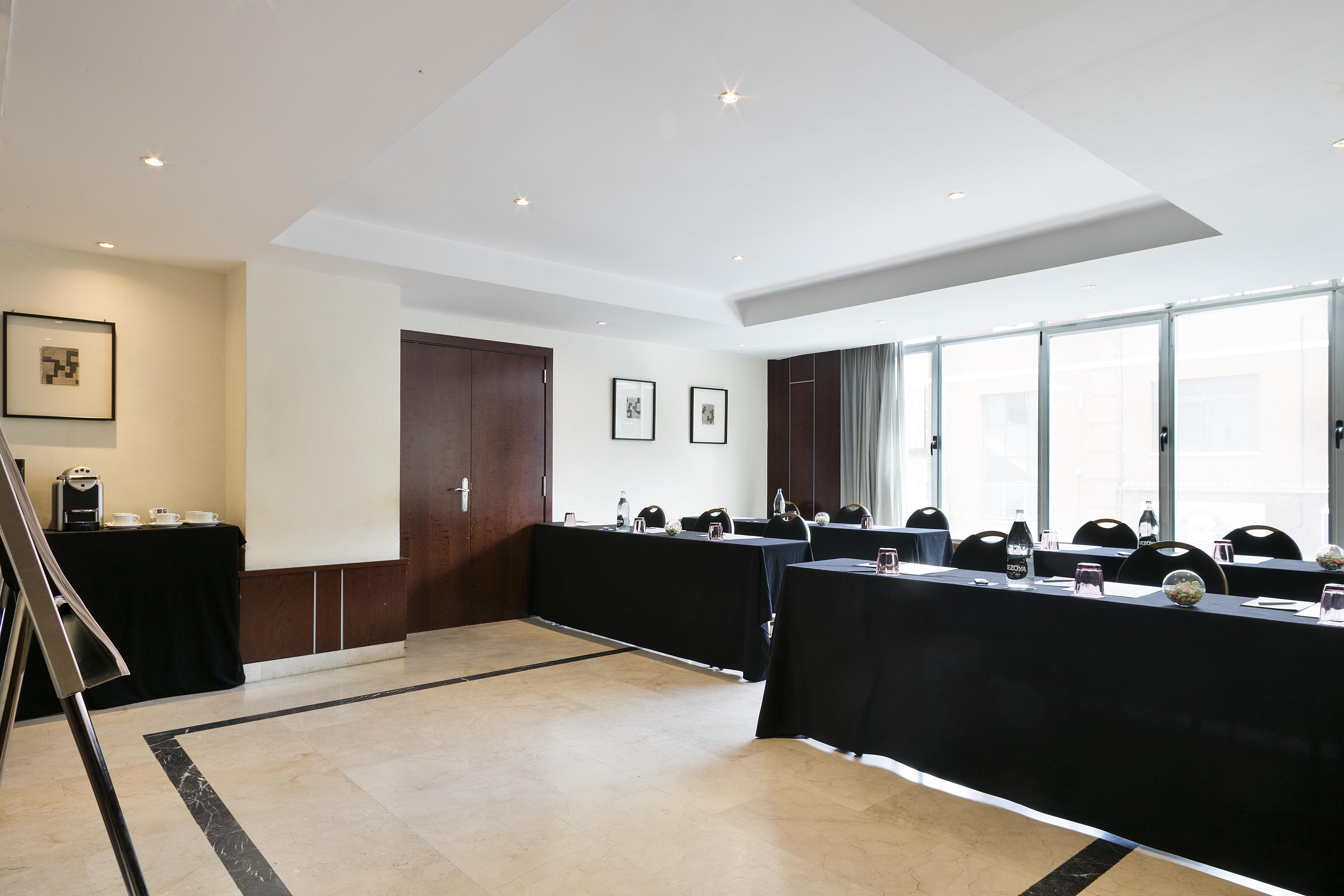 Hotel Madrid Plaza De Espana, Affiliated By Melia Экстерьер фото