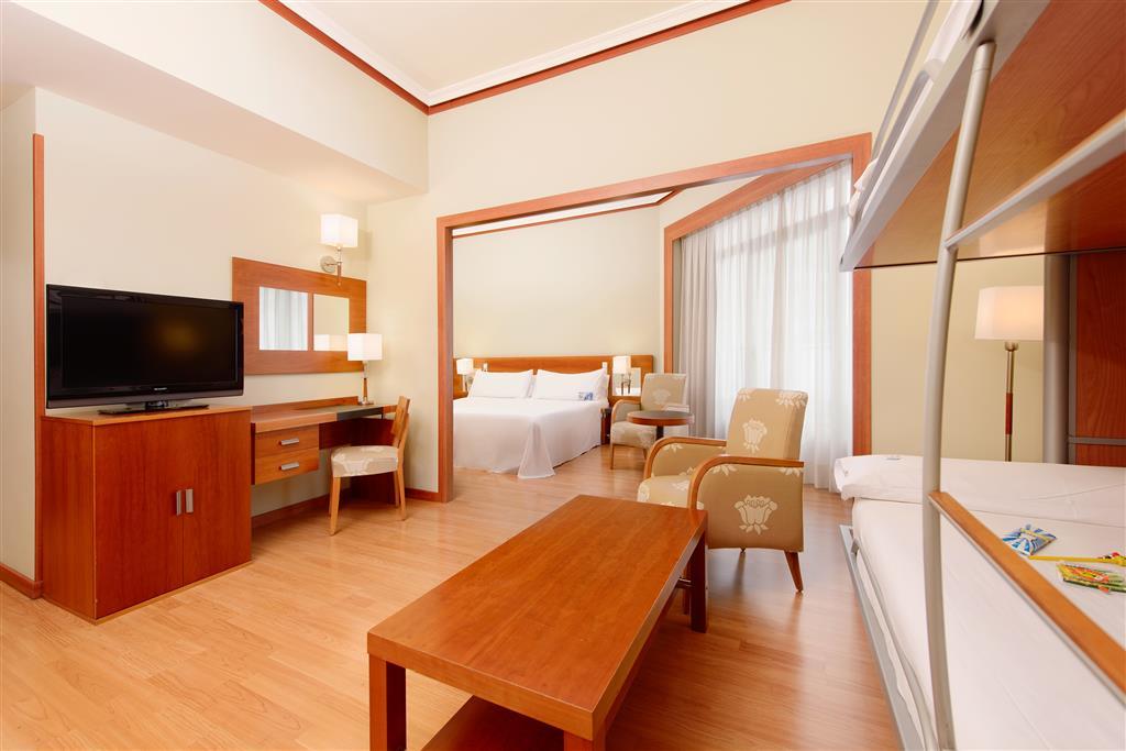 Hotel Madrid Plaza De Espana, Affiliated By Melia Экстерьер фото