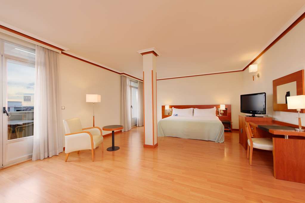 Hotel Madrid Plaza De Espana, Affiliated By Melia Экстерьер фото