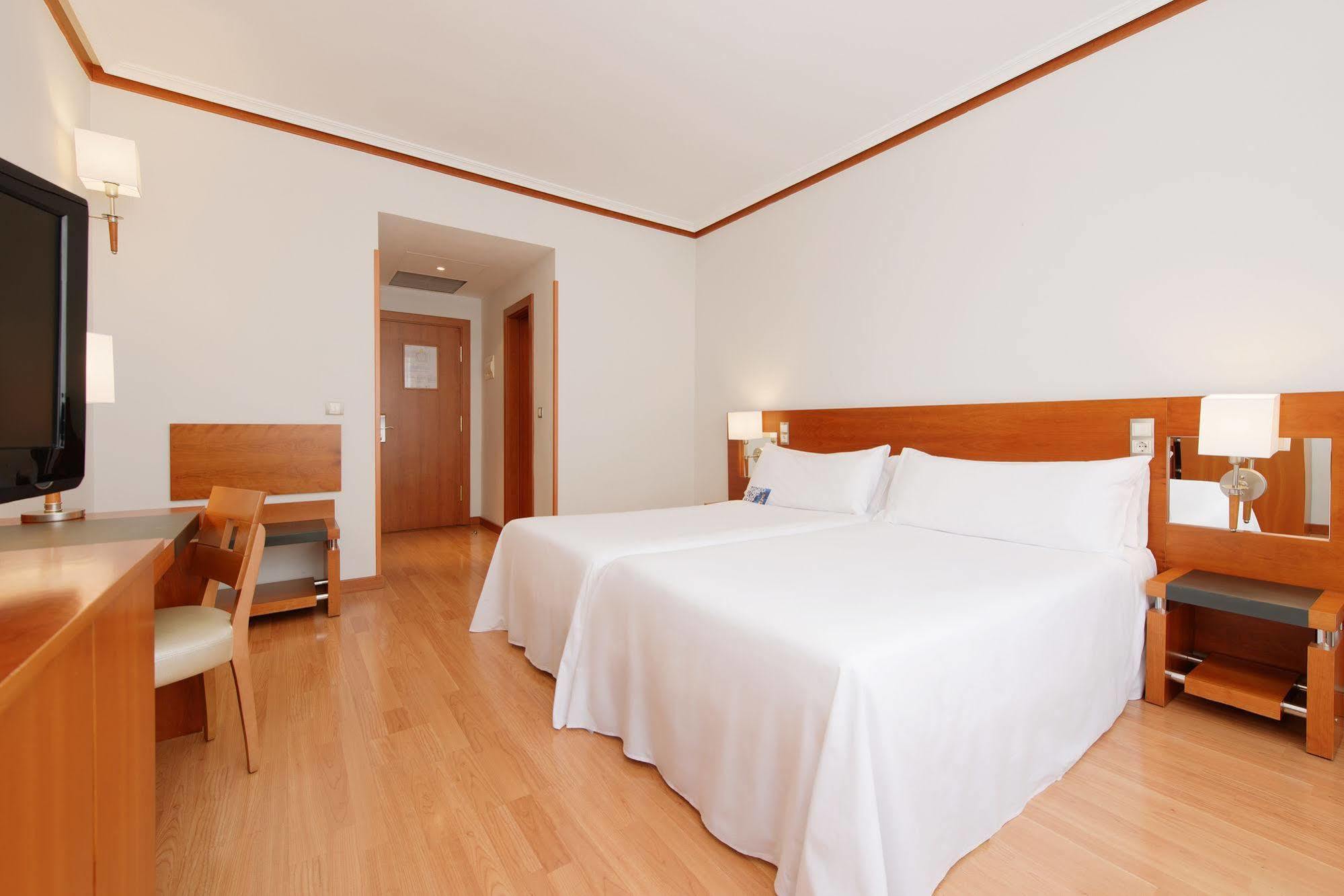 Hotel Madrid Plaza De Espana, Affiliated By Melia Номер фото
